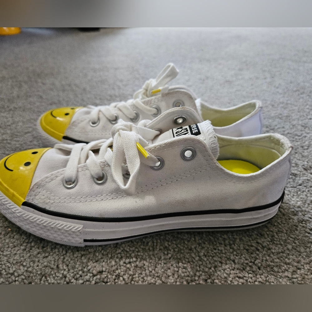 Converse Smiley Face Youth